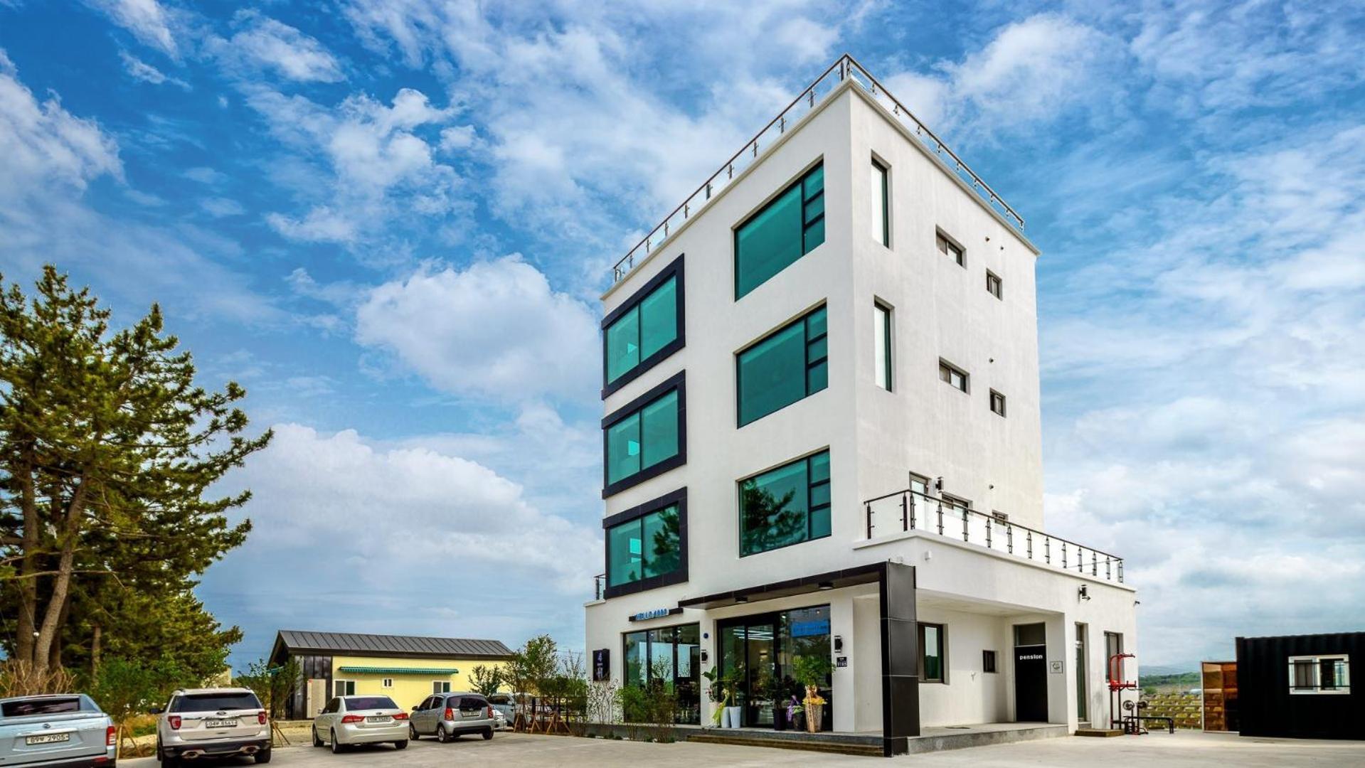 Gangneung Hello 4000 Pension Экстерьер фото